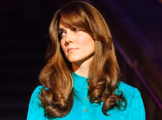 Hé lộ chuyến “trốn chạy” của Hoàng tử William khiến Công nương Kate suýt đánh mất bạn trai ảnh 2