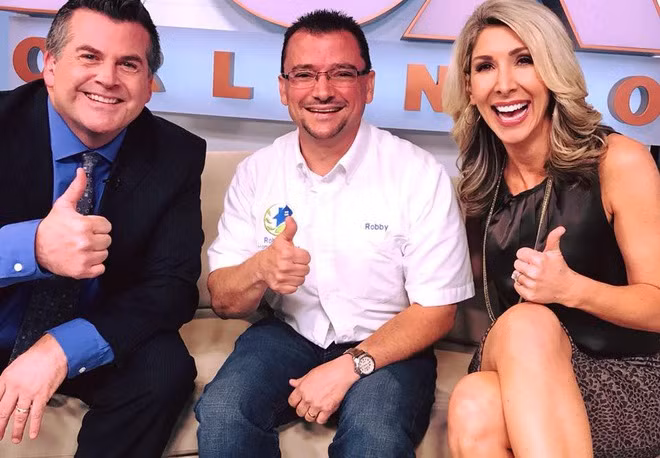 Nhặt được túi tiền, người đàn ông làm điều này khiến ai cũng nể phục