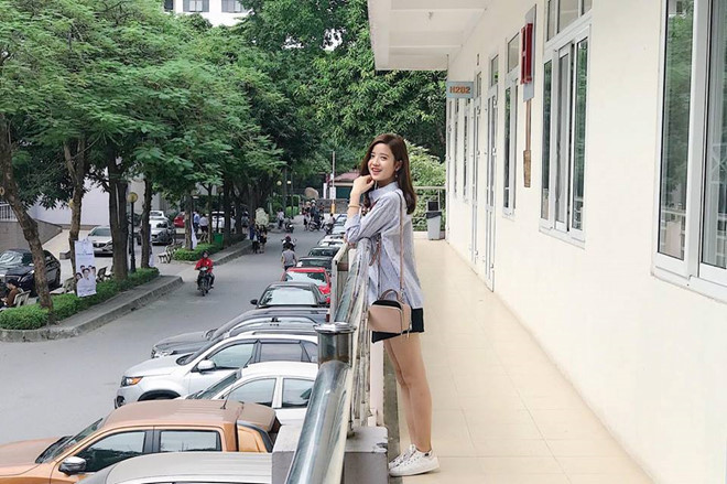 Co dong vien xinh dep bi 