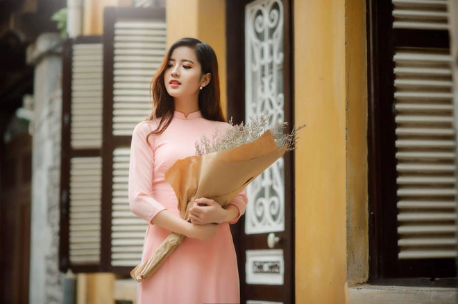 Co dong vien xinh dep bi 