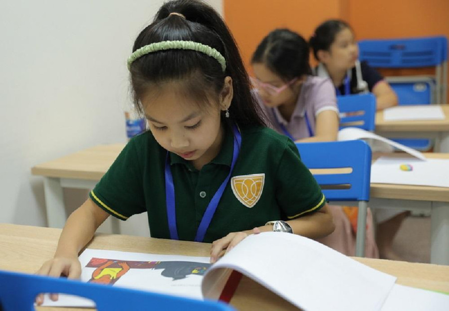 Học sinh trường Iris tham gia chung kết toàn quốc Read like a Scholar 2022 (Ảnh: thieunhivietnam.vn)