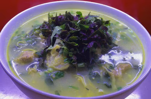 Lạ miệng với canh hoa chuối nấu sườn non