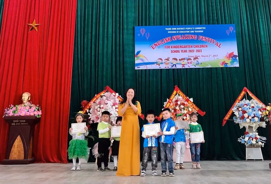 Lạng Sơn sôi nổi ngày hội giao lưu tiếng Anh cho trẻ mầm non.