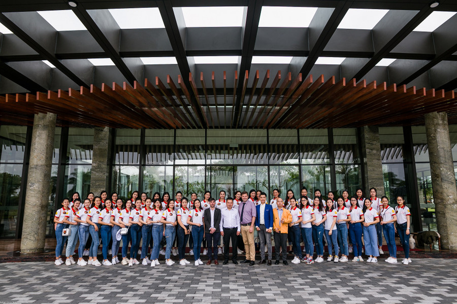 Sau 3 ngày diễn ra, cuộc thi Hoa khôi sinh viên Việt Nam đã diễn ra hào hứng, sôi nổi. Sau 3 ngày diễn ra, cuộc thi Hoa khôi sinh viên Việt Nam đã diễn ra hào hứng, sôi nổi.