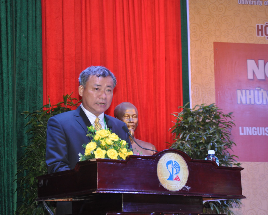 PGS. TS Lưu Trang phát biểu chúc mừng Hội thảo.