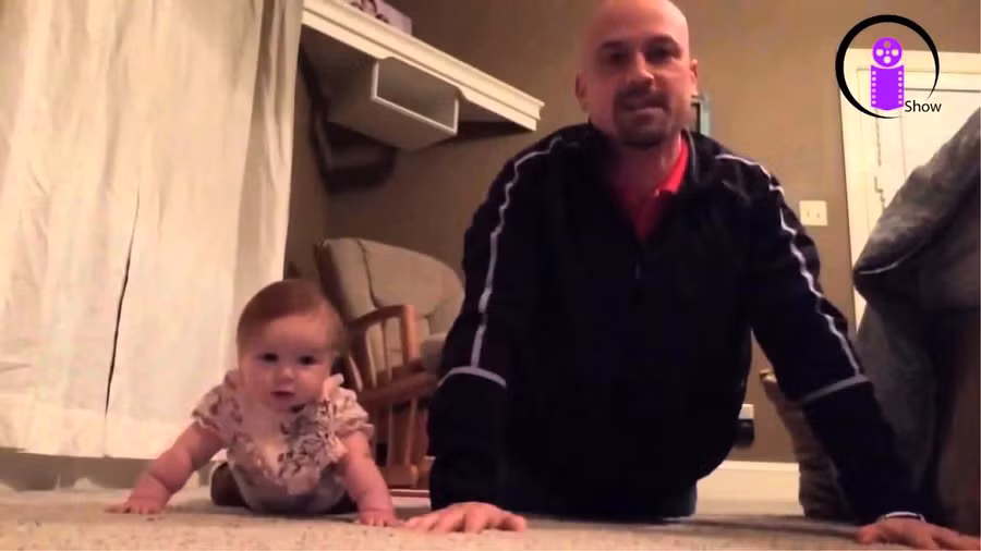 "Chết cười" với clip trông con bá đạo của các ông bố