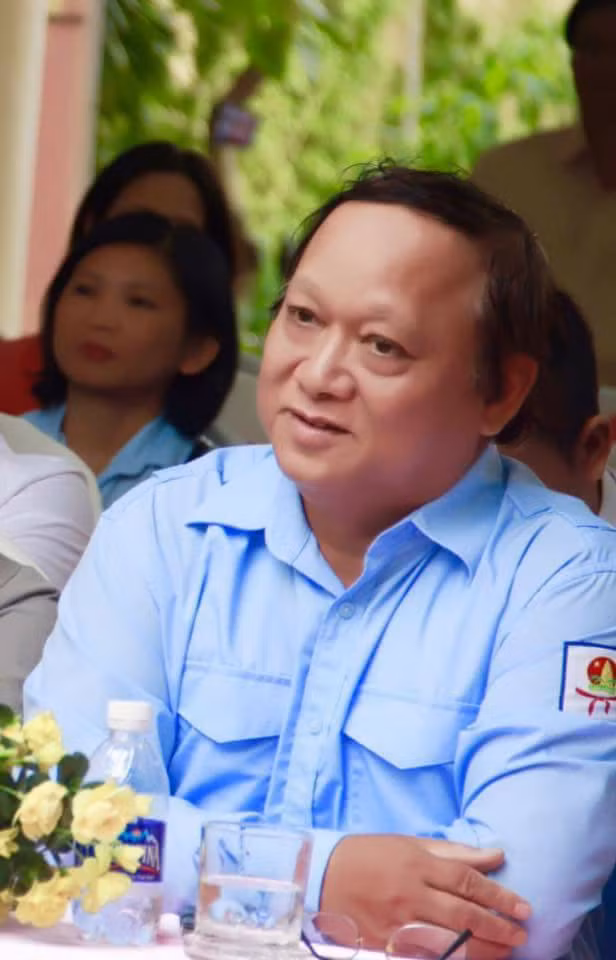 Thầy giáo U60 Mai Xuân Mùi luôn lạc quan, yêu đời, tràn đầy nhiệt huyết với nghề công tác Đội