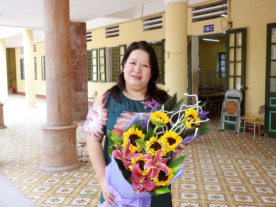 Cô Nguyễn Hằng Nga - Tổ trưởng bộ môn Ngữ văn, Trường THPT Hoài Đức B. Ảnh: Đình Tuệ. Cô Nguyễn Hằng Nga - Tổ trưởng bộ môn Ngữ văn, Trường THPT Hoài Đức B. Ảnh: Đình Tuệ.