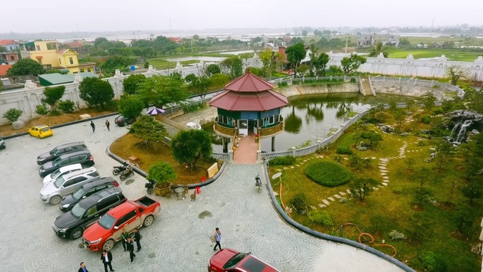 Bên trong lâu đài nghìn tỷ đồng của đại gia Ninh Bình ảnh 3 Lâu đài nghìn tỷ đồng của đại gia Ninh Bình