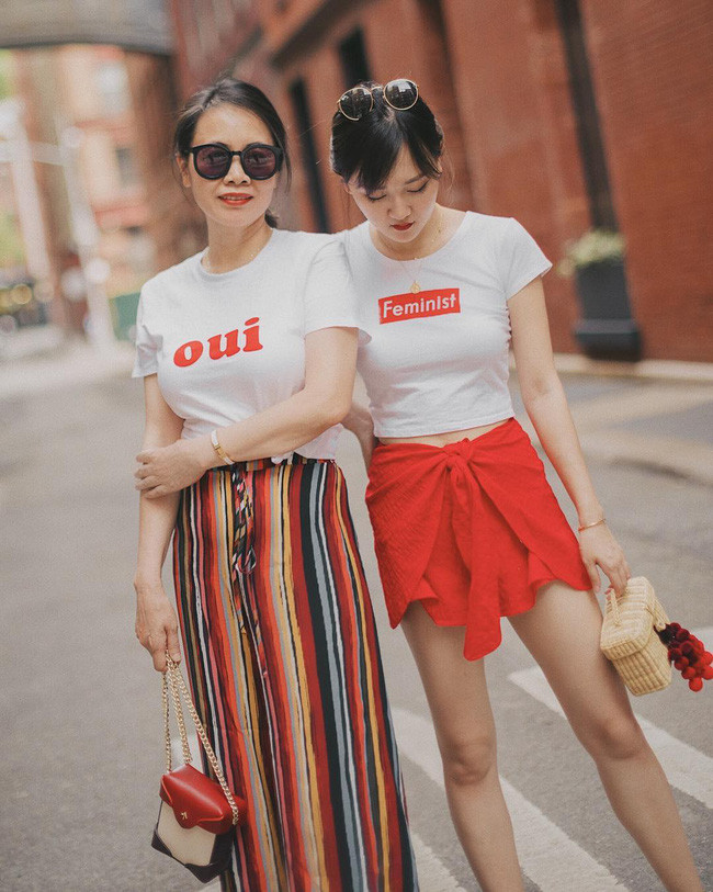 Cặp mẹ con sở hữu style đẹp cả đôi này sẽ cho bạn động lực để ăn diện bất chấp tuổi tác - Ảnh 4.