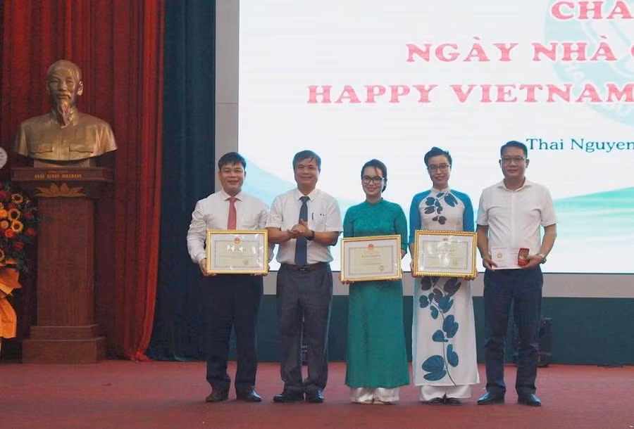 Khoa quốc tế Đại học Thái Nguyên khai giảng năm học mới.