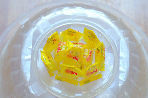 Cách làm hoa sen từ kẹo để ban thờ ngày Tết - Ảnh 5 Cách làm hoa sen từ kẹo để ban thờ ngày Tết - Ảnh 5