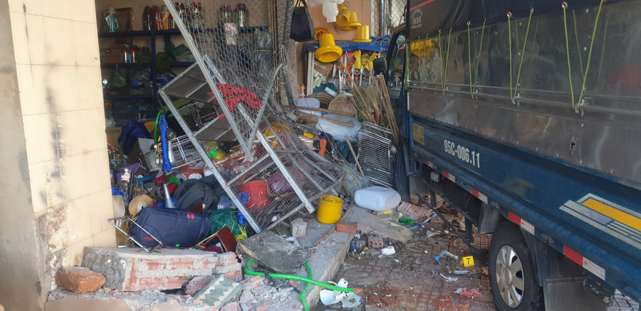 Vụ tai nạn khiến 3 người thương vong.