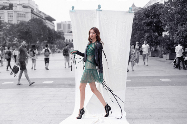 phi-phuong-anh-noi-bat-cung-trang-phuc-hot-trend-7