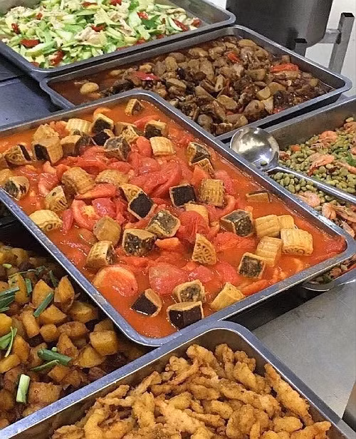 Bánh Trung thu sốt cà chua.