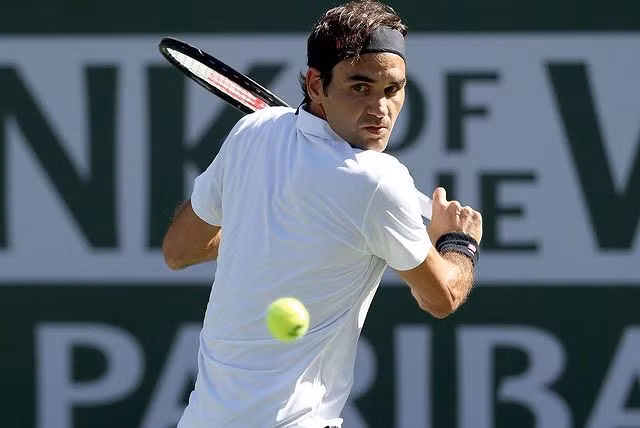 6. Roger Federer: Thu nhập: 31,2 triệu bảng – Điểm tìm kiếm trung bình: 23 – Người theo dõi trên các trang mạng xã hội: 14,5 triệu.