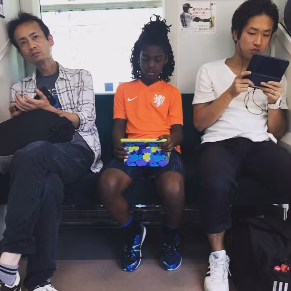 cu-soc-cua-me-don-than-khi-chuyen-sang-nhat-song-1