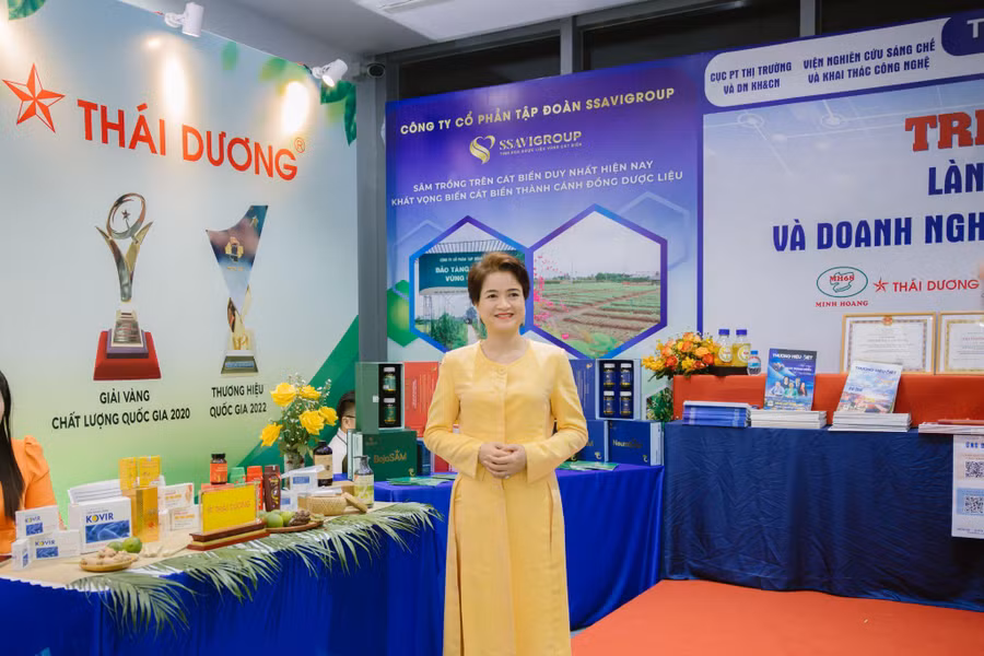 Bà Nguyễn Thị Hương Liên nhắn nhủ thế hệ trẻ: Hãy không ngừng đổi mới sáng tạo để phát triển bền vững.