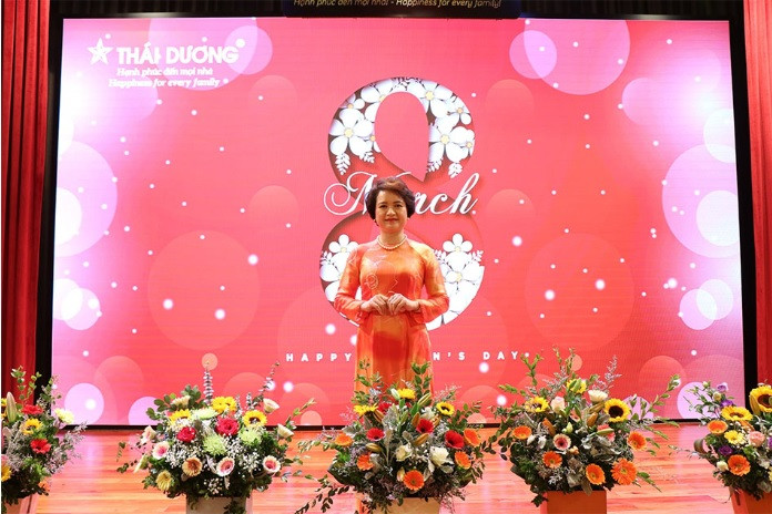 Bà Nguyễn Thị Hương Liên – Phó Tổng giám đốc Sao Thái Dương.