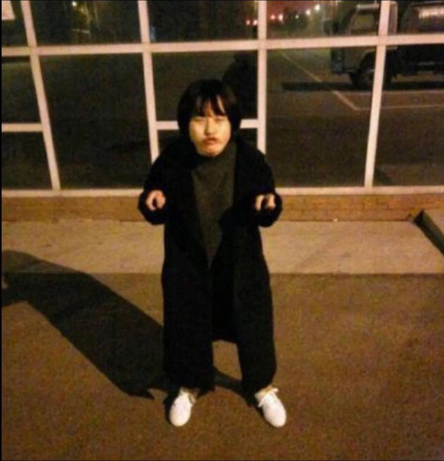 Vợ chưa tạo dáng xong đã bấm máy. Vợ chưa tạo dáng xong đã bấm máy.