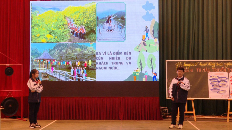 Học sinh được tìm hiểu về kiến thức văn hóa của quê hương mình trong bài giảng.