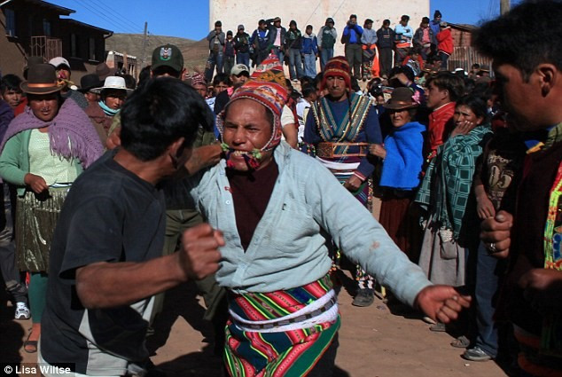 Những lễ hội lạ lùng trên thế giới hình ảnh 2 Nhung le hoi la lung tren the gioi hinh anh 2