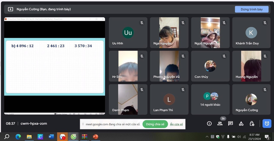 Thầy trò cùng nhau dạy và học trực tuyến trong ngày giá rét. Thầy trò cùng nhau dạy và học trực tuyến trong ngày giá rét.