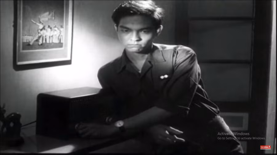 “Hoàng tử điện ảnh Việt” NSND Thế Anh: Chỉ cần một ánh mắt...