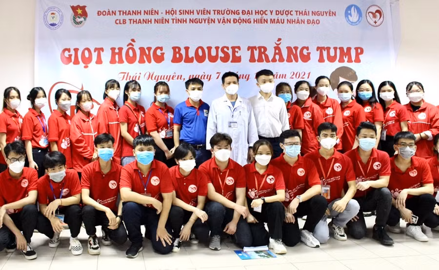 Chương trình hiến máu do Đoàn thanh niên, Hội sinh viên trường Đại học Y - Dược tổ chức diễn ra trong bối cảnh đặc biệt góp phần kịp thời bổ sung nguồn máu phục vụ công tác cấp cứu, điều trị bệnh nhân
