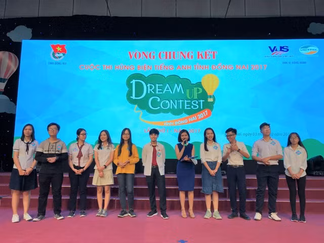 VUS đồng tổ chức thành công cuộc thi Hùng biện tiếng Anh tại Đồng Nai