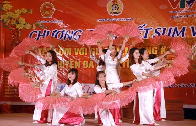 Hoạt động giao lưu trong chương trình