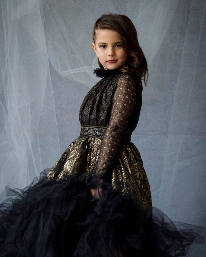 Alexandra Rachael Rabe hứa hẹn là diễn viên triển vọng và mỹ nhân của Hollywood trong tương lai. Ảnh: Getty, Instagram NV.