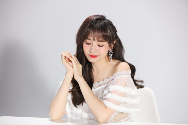 Hình ảnh Hari Won trong MV mới. Hình ảnh Hari Won trong MV mới.