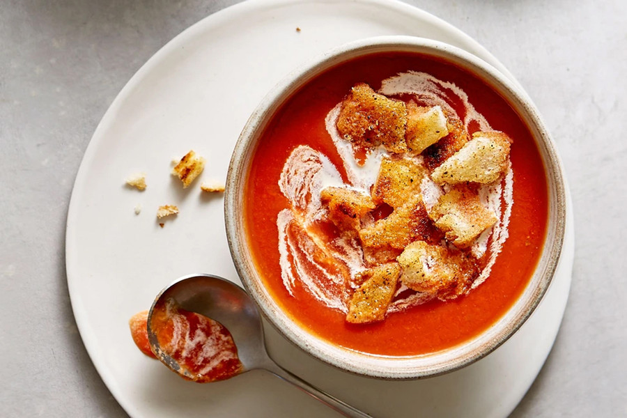 Đây là món ăn chay, ít calo, cho phép bạn tùy chỉnh độ đặc của súp. Nếu bạn thích súp loãng hơn, tinh tế hơn, chỉ cần khuấy thêm một chút nước, thậm chí điểm tô thêm vài hình vẽ giản đơn trên bề mặt súp, sự sáng tạo của bạn sẽ tạo nên trải nghiệm vui vẻ cho cả gia đình. Đây cũng là món ăn lành mạnh cho tất cả mọi người. Đây là món ăn chay, ít calo, cho phép bạn tùy chỉnh độ đặc của súp. Nếu bạn thích súp loãng hơn, tinh tế hơn, chỉ cần khuấy thêm một chút nước, thậm chí điểm tô thêm vài hình vẽ giản đơn trên bề mặt súp, sự sáng tạo của bạn sẽ tạo nên trải nghiệm vui vẻ cho cả gia đình. Đây cũng là món ăn lành mạnh cho tất cả mọi người.