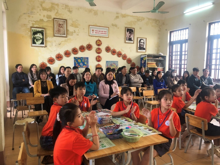Công tác sinh hoạt chuyên môn góp phần nâng cao chất lượng giáo dục. Công tác sinh hoạt chuyên môn góp phần nâng cao chất lượng giáo dục.