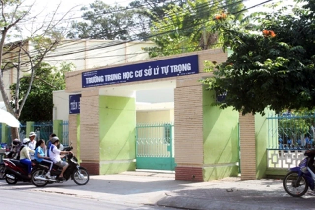 Trường THCS Lý Tự Trọng, TP Trà Vinh
