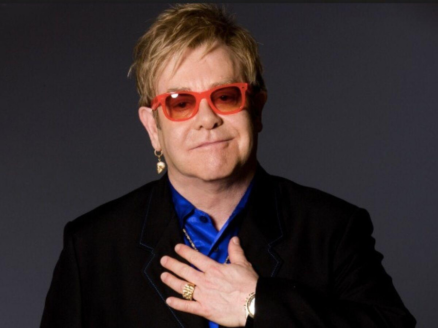 Huyền thoại âm nhạc Elton John. Huyền thoại âm nhạc Elton John.