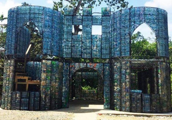 Bạn sẽ ngạc nhiên khi biết những ngôi nhà ở đây được dựng lên từ vật liệu gì ảnh 2 Bạn sẽ ngạc nhiên khi biết những ngôi nhà ở đây được dựng lên từ vật liệu gì ảnh 2