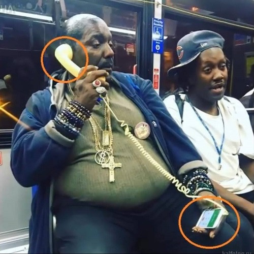 Điện thoại ‘chất nhất quả đất’. Điện thoại chất nhất quả đất.