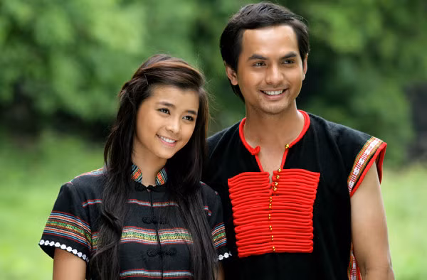 Hình ảnh 3 sao Việt bỏ showbiz sang làm phi công giờ ra sao? số 1