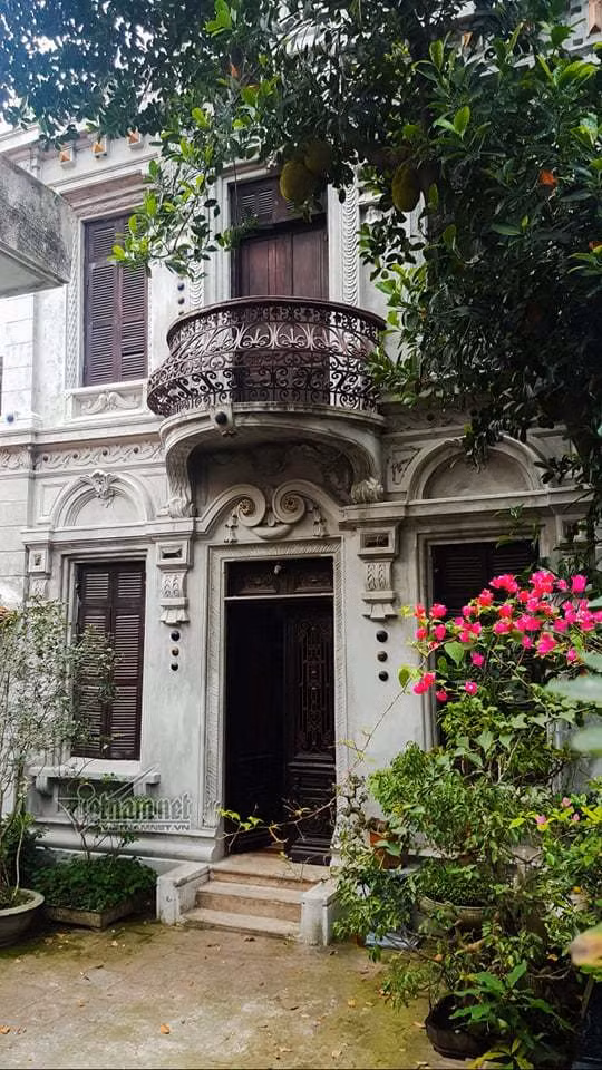 Chuyện tình ông chủ lò gốm Bát Tràng và người đẹp phố cổ