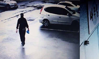 Giết người lạ vì giống vợ cũ ảnh 1 Hình ảnh nghi phạm Chen do CCTV thu lại.