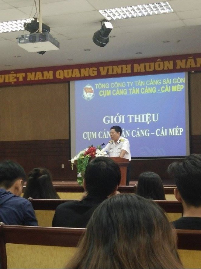 Đại diện lãnh đạo Cụm cảng Tân cảng- Cái Mép chào đón sinh viên BVU đến học tập thực tế tại cảng Đại diện lãnh đạo Cụm cảng Tân cảng- Cái Mép chào đón sinh viên BVU đến học tập thực tế tại cảng