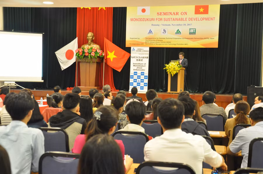 Hội thảo tập trung giới thiệu về giáo dục của Nhật Bản, kinh nghiệm học tập và làm việc tại Nhật Bản, phương thức quản lý sản xuất cho sự phát triển bền vững.