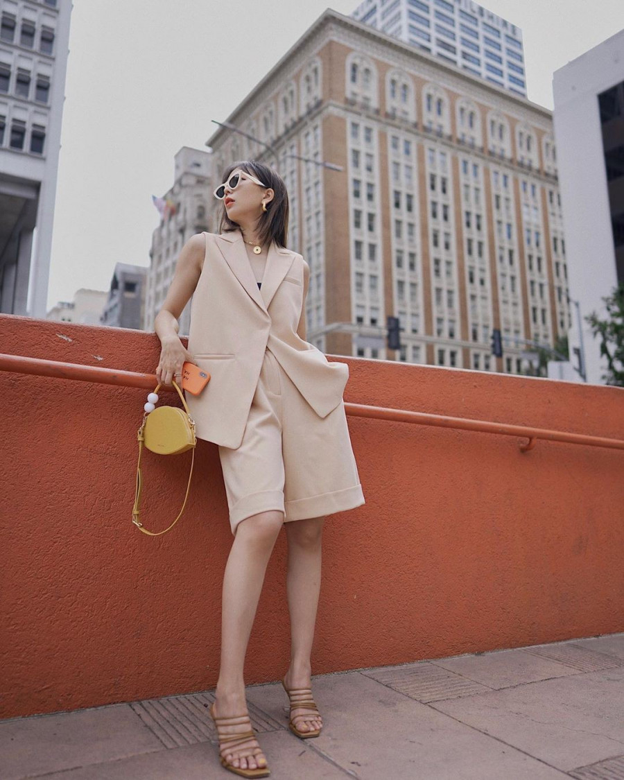 Cách mix đồ tối giản giúp các nàng đẹp cả tuần ảnh 1 Empty