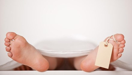 Người nằm ngủ bị nhầm là thi thể thối rữa vì… hôi chân ảnh 1 Ảnh minh họa