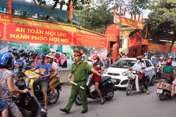 Tăng cường ứng trực, điều tiết giao thông, đảm bảo ATTTGT dịp lễ Quốc khánh 