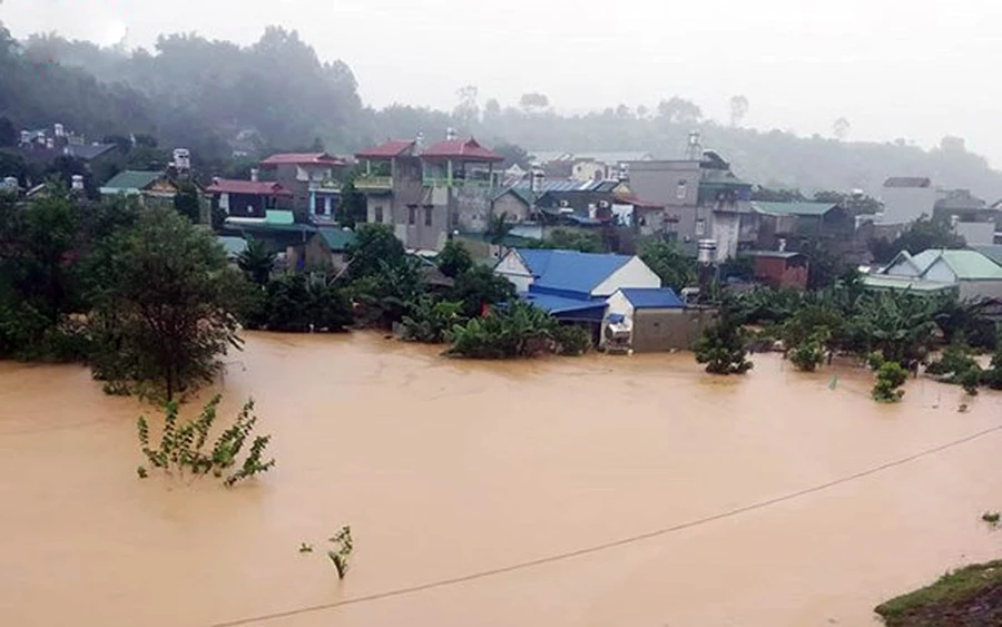 Tình trạng lũ lụt xảy ra tại Sơn La sau nhiều ngày mưa liên tục