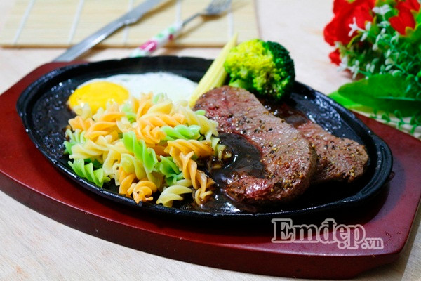 Lam bo bit tet tai nha ngon chang kem ngoai hang