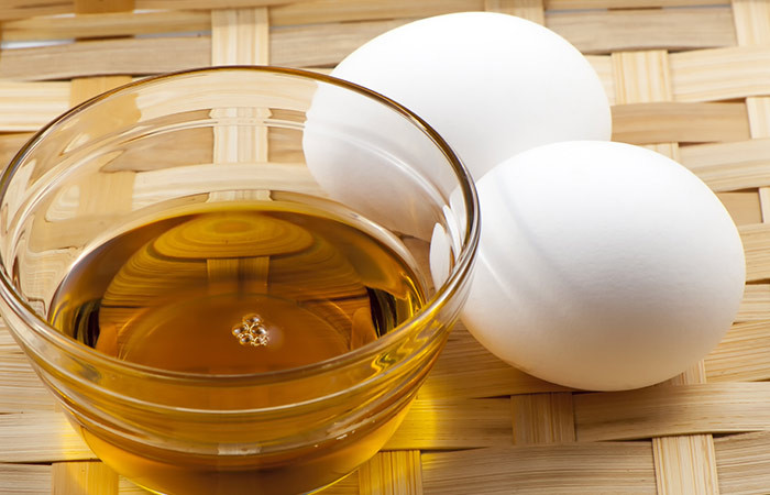 6 cong thuc don gian giup ban phuc hoi do am cho toc tai nha hinh 6